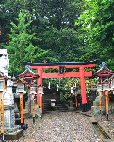 高山稲荷神社　正門
