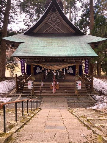 秋田　唐松神社